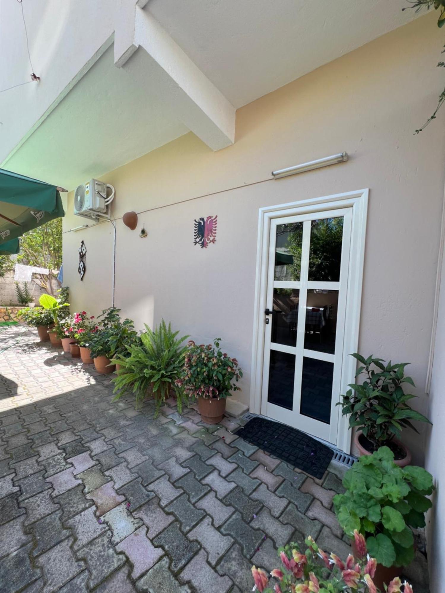 Villa Green Вльора Екстер'єр фото