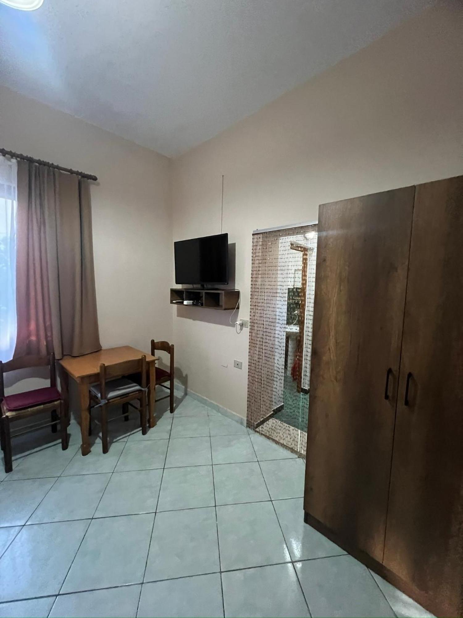 Villa Green Вльора Екстер'єр фото